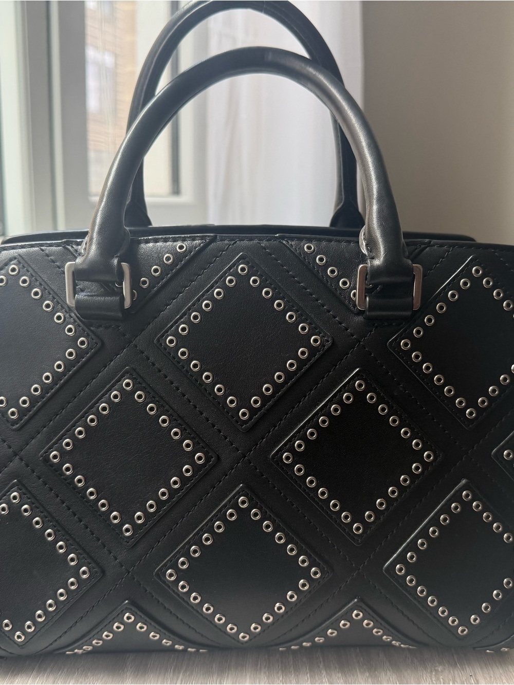 Micheal Kors Selma Large Black Leather Diamond Grommet Satchel Silver Hardware - Picture 3 of 15